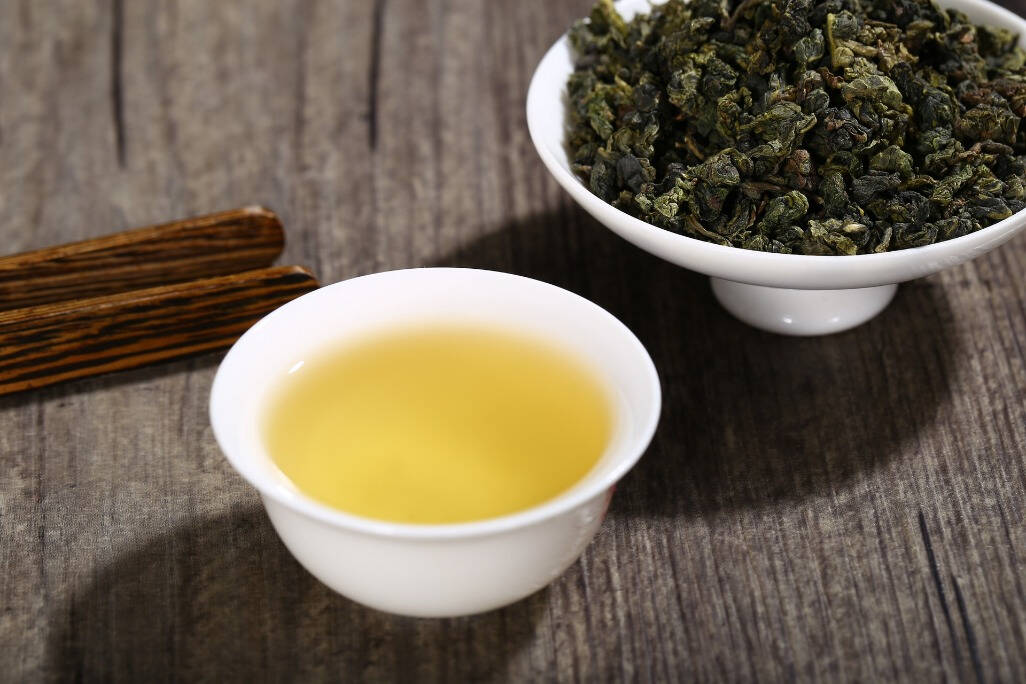 走访亲友的必备好礼，以茶代酒，