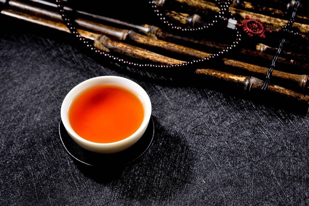 用平和的心情，冲泡美味的茶汤，