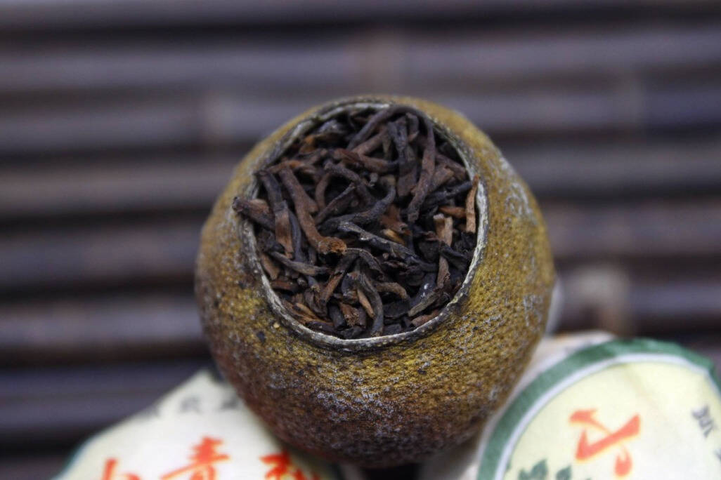 泡一壶好茶饮秋韵，送一份好礼慰