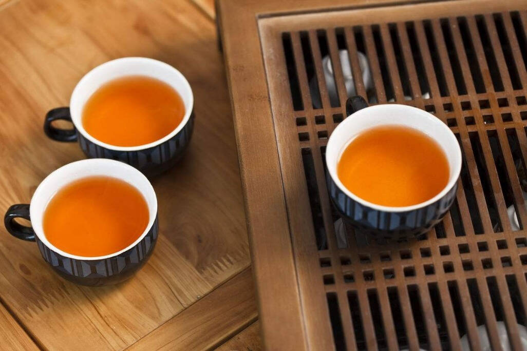 一壶好茶，疑似故人归，又似旧人