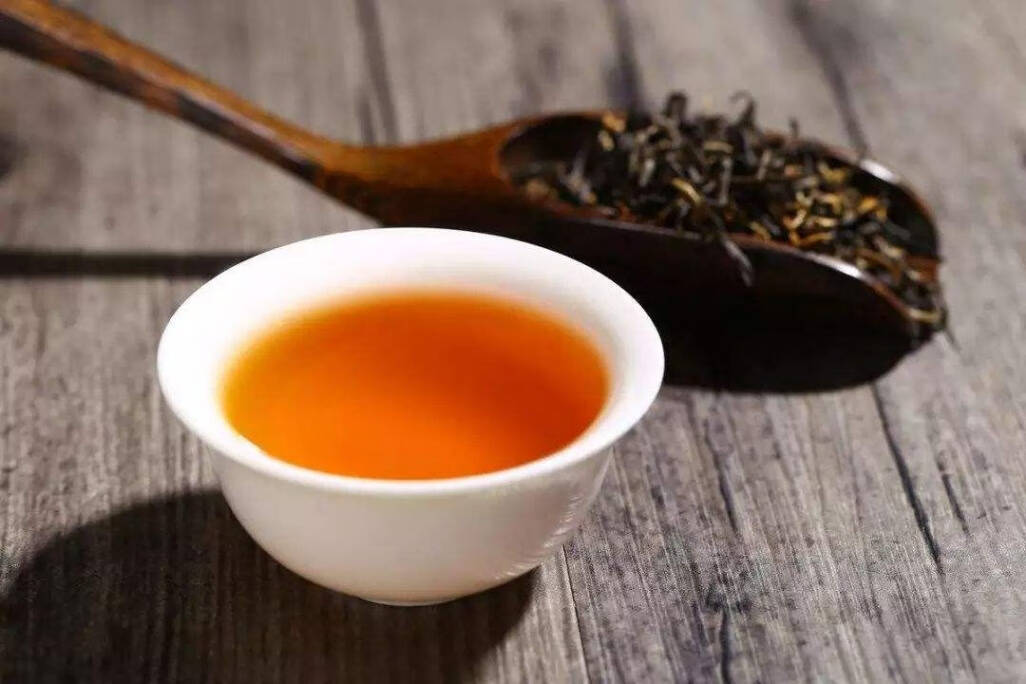 很多人都知道茶葉可防癌，茶多酚中的主要成分EGCG
