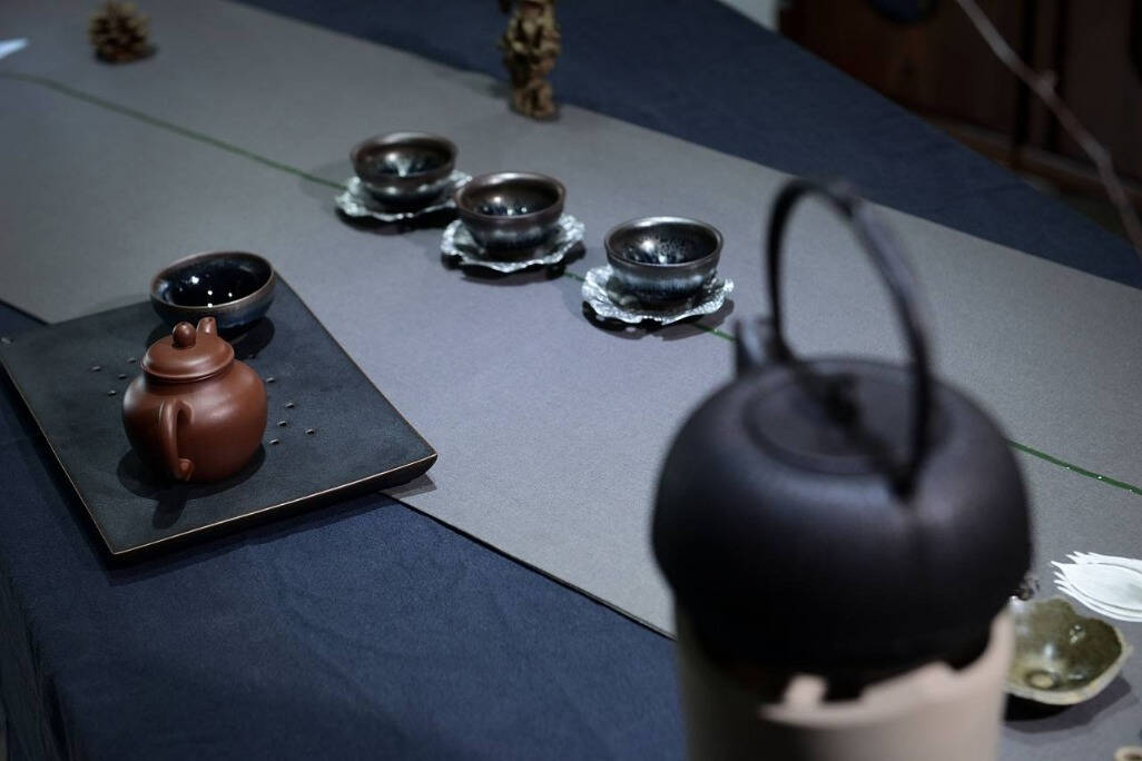与人喝茶，这是一杯应酬茶？还是