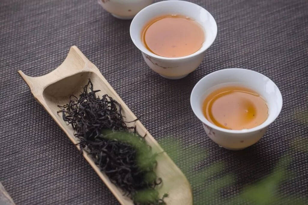 我喝喜欢的茶就好，你不理解，我