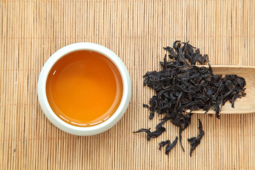 人到中年，为什么都爱喝茶？是否