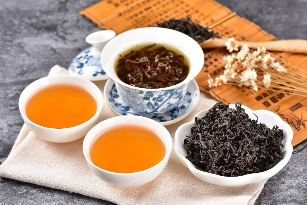 茶叶小贴士，看茶汤鉴别茶品质轻