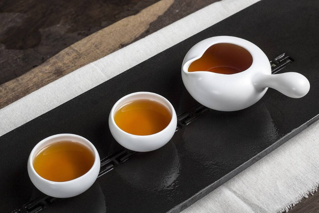 茶叶小贴士，看茶汤鉴别茶品质轻