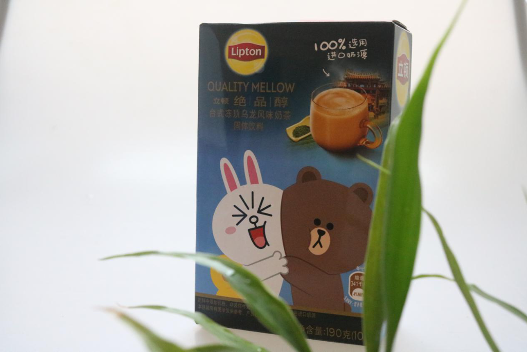 暖萌的一款立顿奶茶，萌趣雅致，