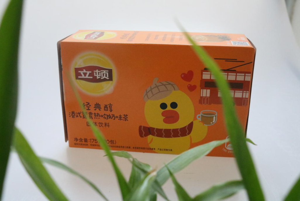 暖萌的一款立顿奶茶，萌趣雅致，