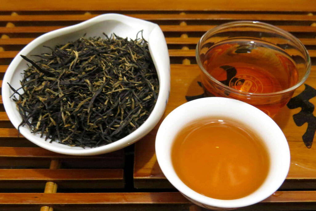 红艳汤，赤叶茶，普洱熟茶与红茶