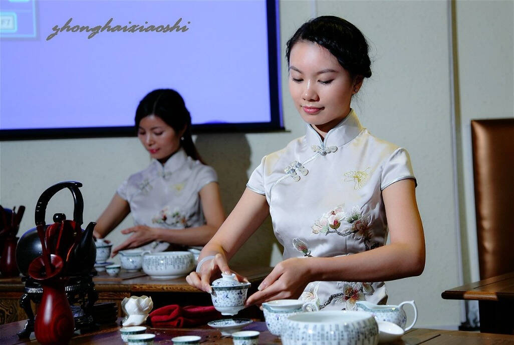 喝普洱茶，生茶和熟茶要雨露均沾