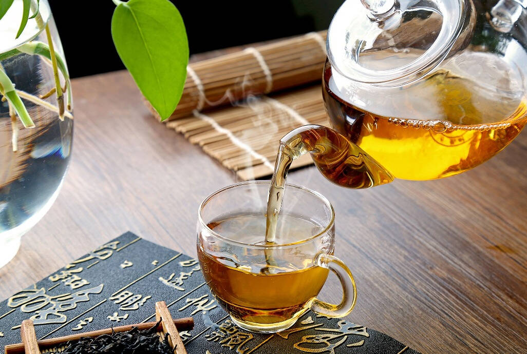 茶具选不对，茶汤茶香都要毁，喝