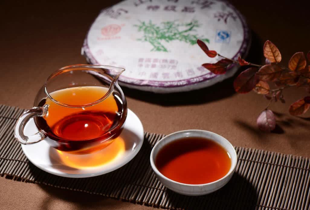 日啖荔枝三百颗,日饮一杯茶,忘