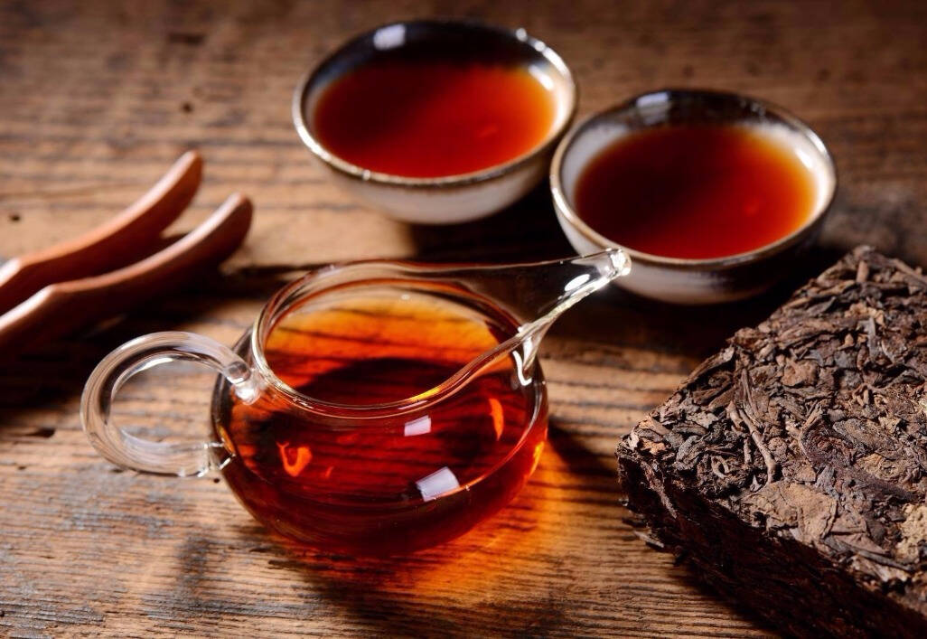中国，是茶的故乡。茶是我们国家的历史悠久的一种文化