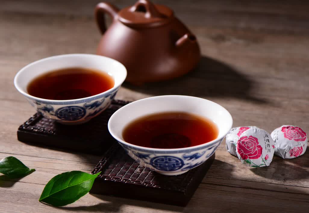 日啖荔枝三百颗,日饮一杯茶,忘