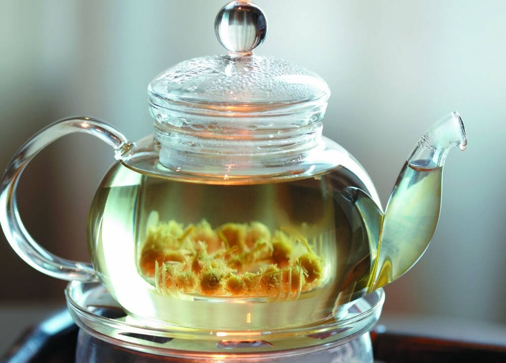 习惯了长时间的工作状态,加班,以及熬夜。晚上回来又