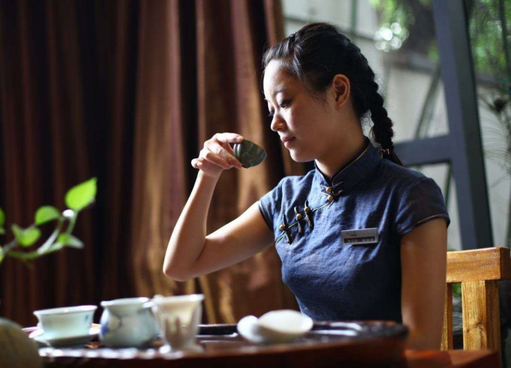 有人喝茶头晕、手抖怎么回事，这