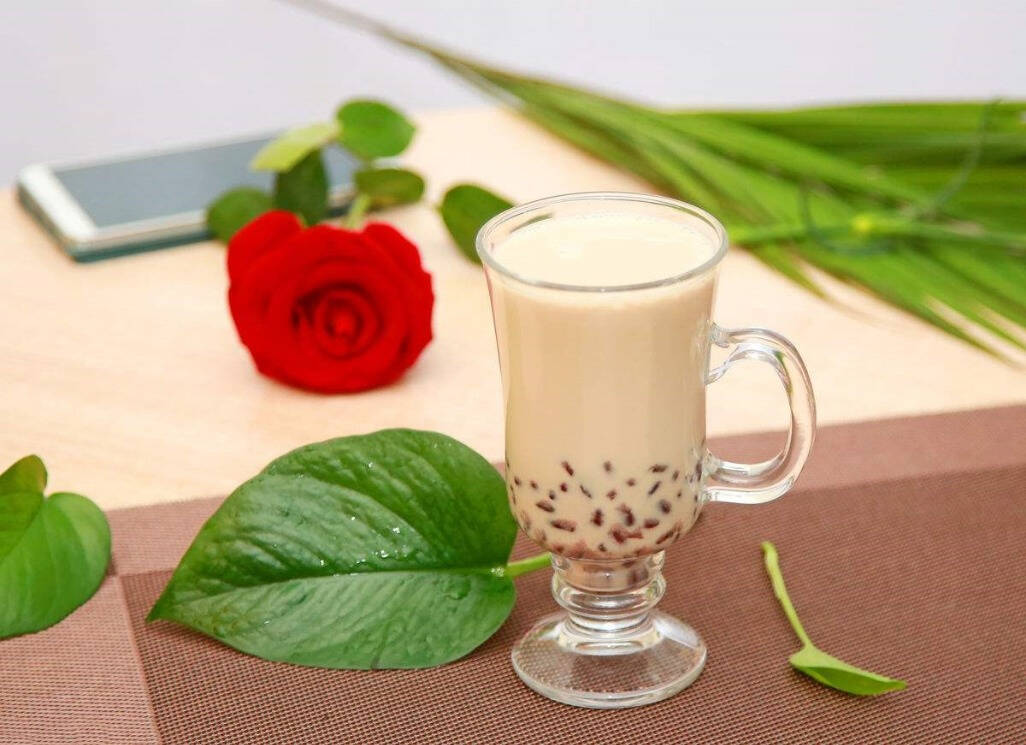 香溢四起的奶茶，是给男人喝的还