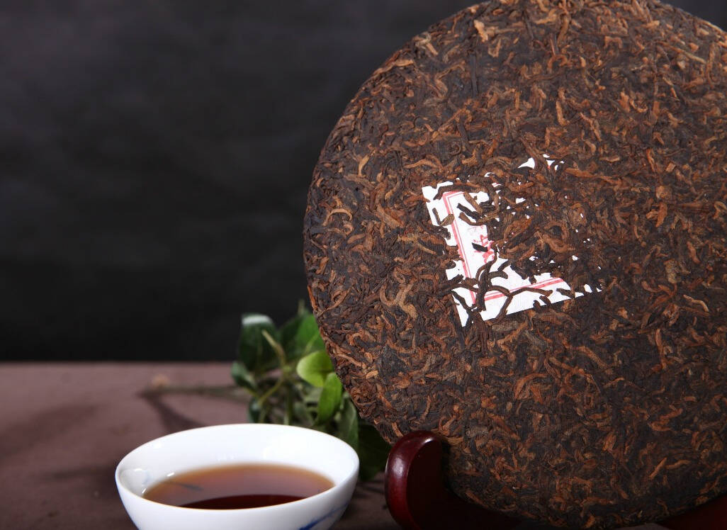 茶显现口感的主要是茶单宁，也称