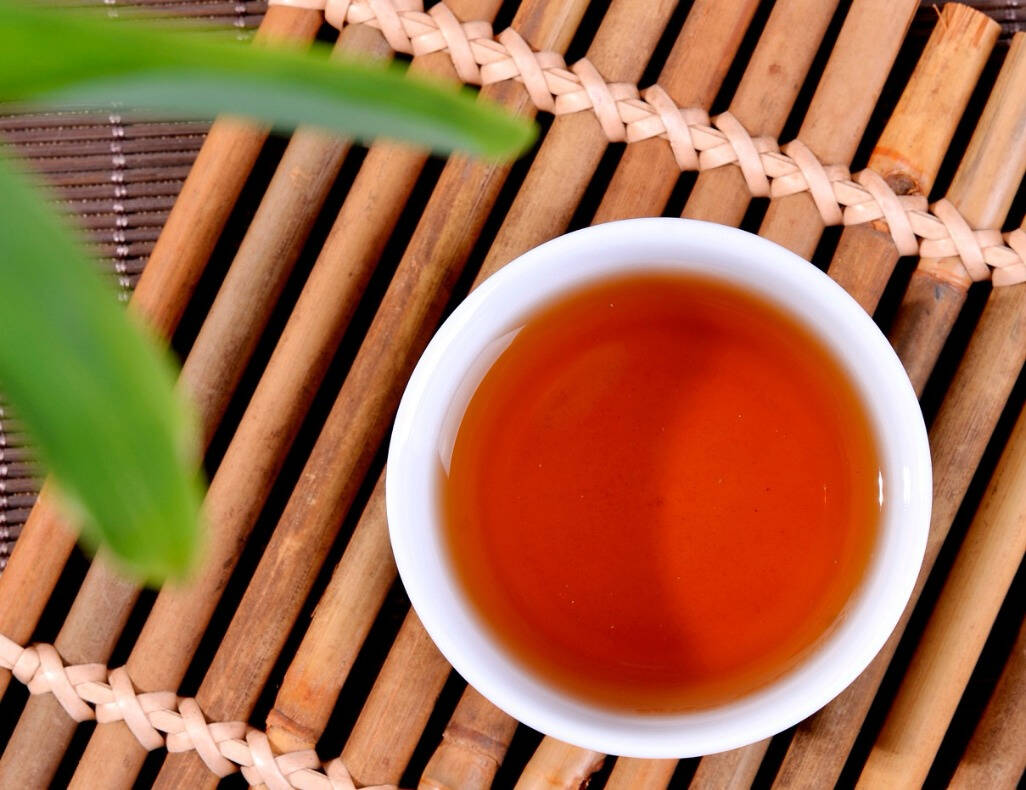 普洱茶的茶性属寒还是属热？您了