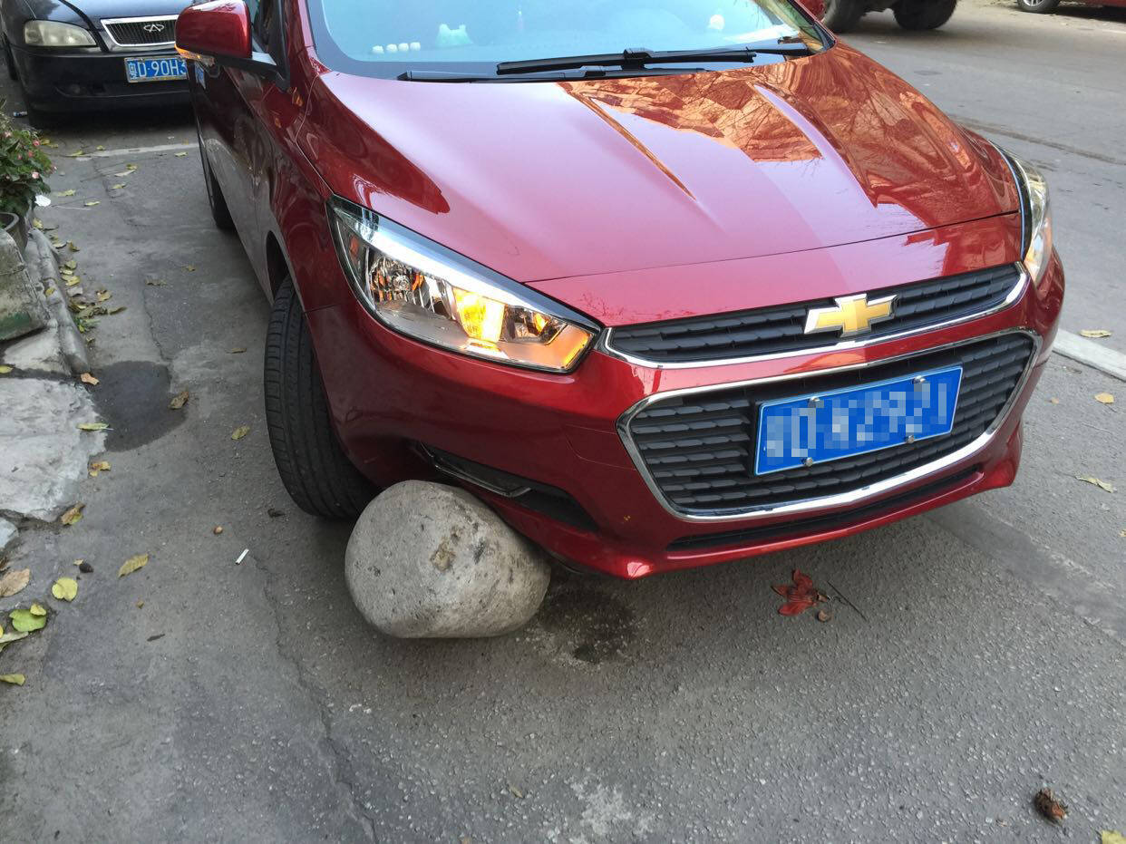 开车的人可要注意了,汽车常见盲区及规避方法