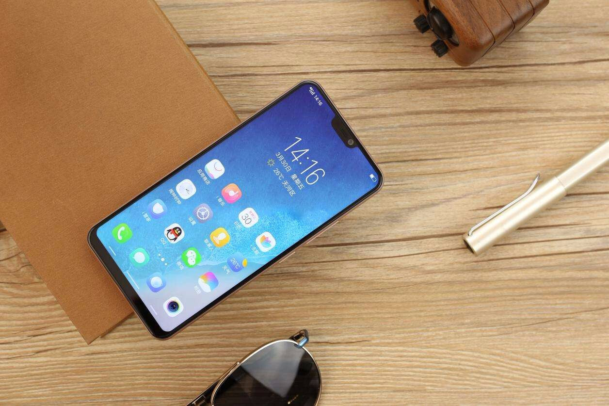 vivo出大招了!入门机y85竟有如此刘海工艺