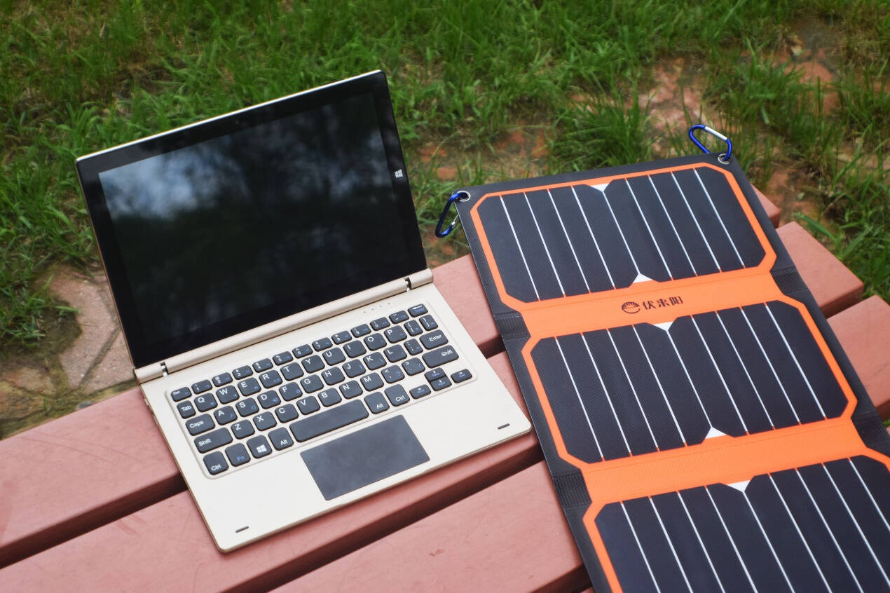 太阳能手机充电_太阳能充电器的介绍_太阳能手机充电与充电宝充电