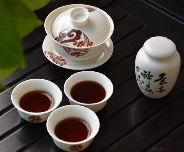 普洱怎么泡，选好茶，挑好茶具，