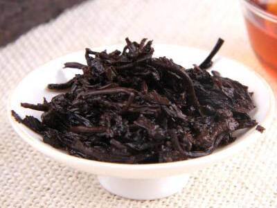 泡普洱茶的时候,看茶底需要注意