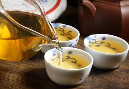 茶叶分生熟,仓储分干湿,到底应