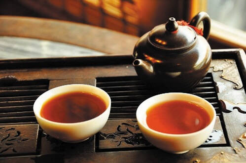 茶显现口感的主要是茶单宁，也称