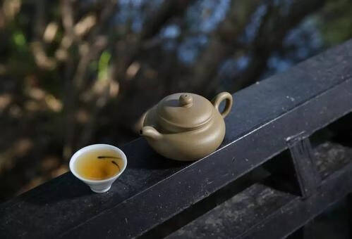 不知道有多少人向往着没有喧嚣的生活，可以像陶渊明一