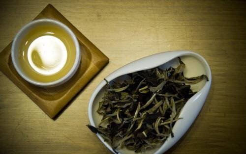 普洱茶它充沛的茶性也跟它初入口