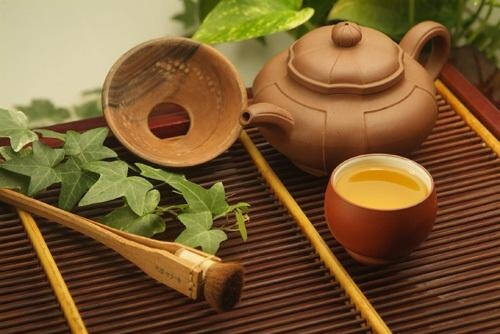 茶是中国的国饮，喝茶可以忘忧解劳，喝茶可以陶冶心性
