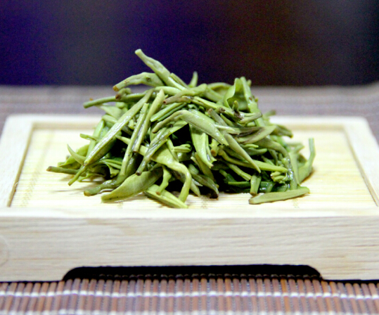 茶道是一种文化更是一种修养，爱喝茶的人性格平和内心