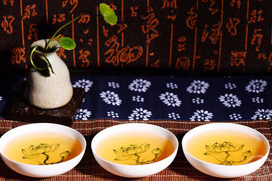老树茶与台地茶品质有何区别,怎