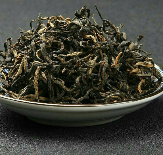 刮油神器! 探讨安化黑茶对女孩