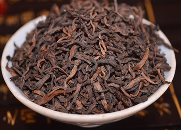 普洱紧茶知道怎么看了,普洱散茶