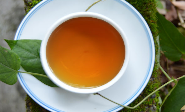 茶，是中国的传统饮品。在古代的时候，一杯好茶是对个