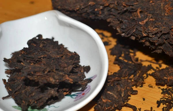 熟茶温和养胃，降脂解腻，如何判
