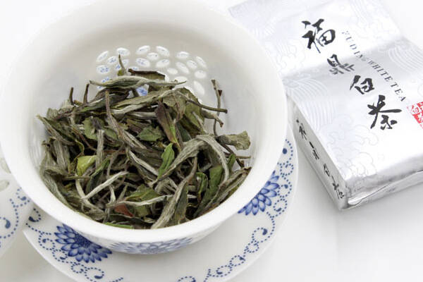 老白茶内含的果胶物质远高于其它