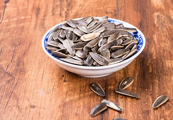 过年茶几上的必备几款零食,你都