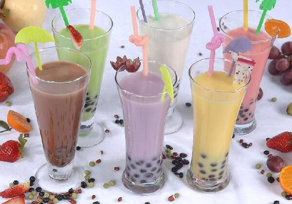 健康生活新体验，香滑奶茶开启舌