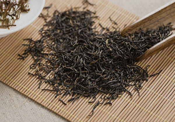难得清闲，给自己泡杯好茶，把情