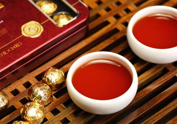 一杯好茶，滋味浓醇滑口，与朋友