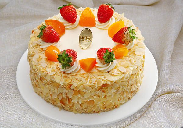 香甜细腻的生日蛋糕，..