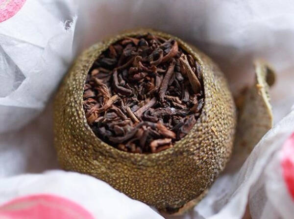 茶香汤甜，青柑普洱茶给你糯滑厚