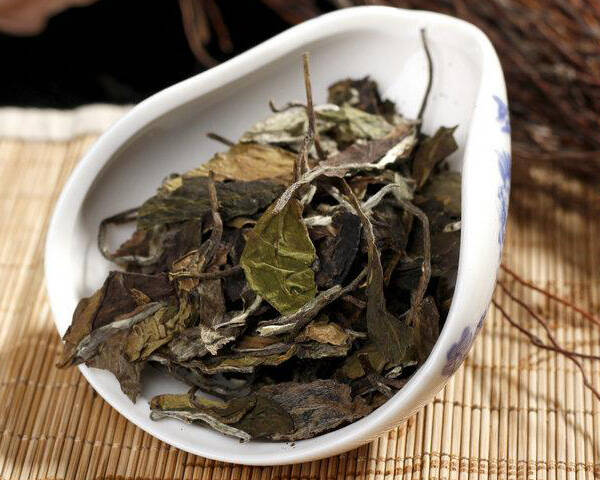 老白茶是岁月的馈赠，到底放几年