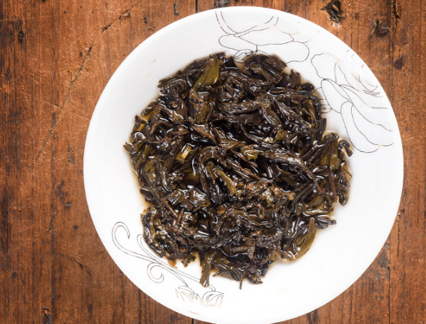 君不见安化黑茶万里扬,茶马古道