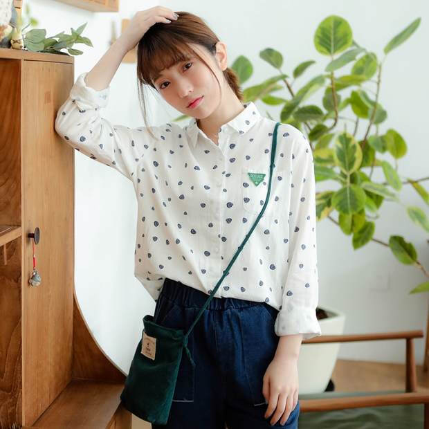 胸小的女生,必须穿这样衬衫才好看