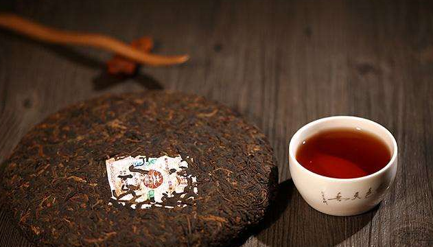 为让大家更好的收藏普洱茶，存放